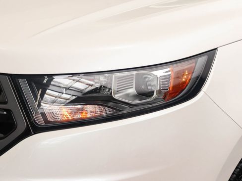 Used 2016 Ford Edge Sport w/ Equipment Group 401A AWD/4WD image 9