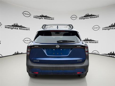 Used 2023 Nissan Kicks S FWD image 4