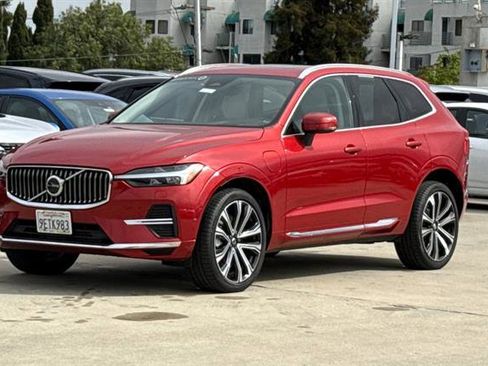 Certified 2023 Volvo XC60 T8 Ultimate image 7