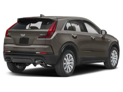 Used 2023 Cadillac XT4 Luxury w/ Driver Awareness Package FWD image 2