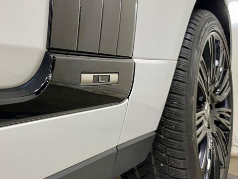 Used 2020 Land Rover Range Rover Long Wheelbase HSE AWD/4WD image 13