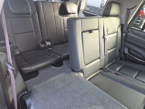 Used 2017 GMC Yukon SLT image 28