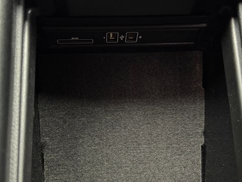 Used 2019 Mercedes-Benz E 300 E 300 w/ Driver Assistance Package image 33