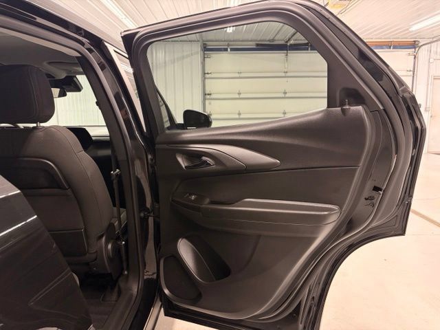 Used 2024 Chevrolet TrailBlazer LS w/ LS Convenience Package AWD/4WD image 8
