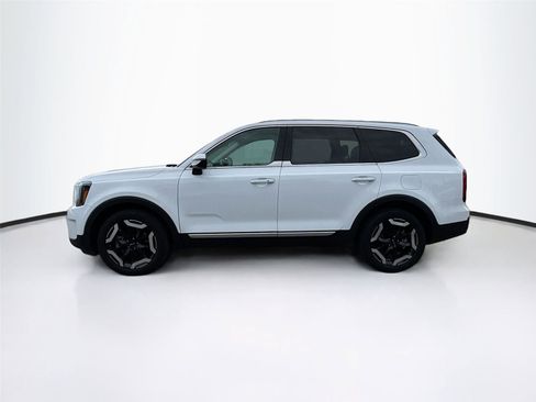 Used 2025 Kia Telluride S image 4