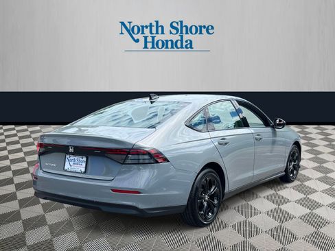 Used 2025 Honda Accord SE image 5