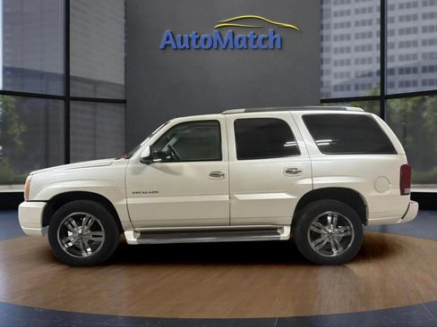 Used 2005 Cadillac Escalade AWD image 6