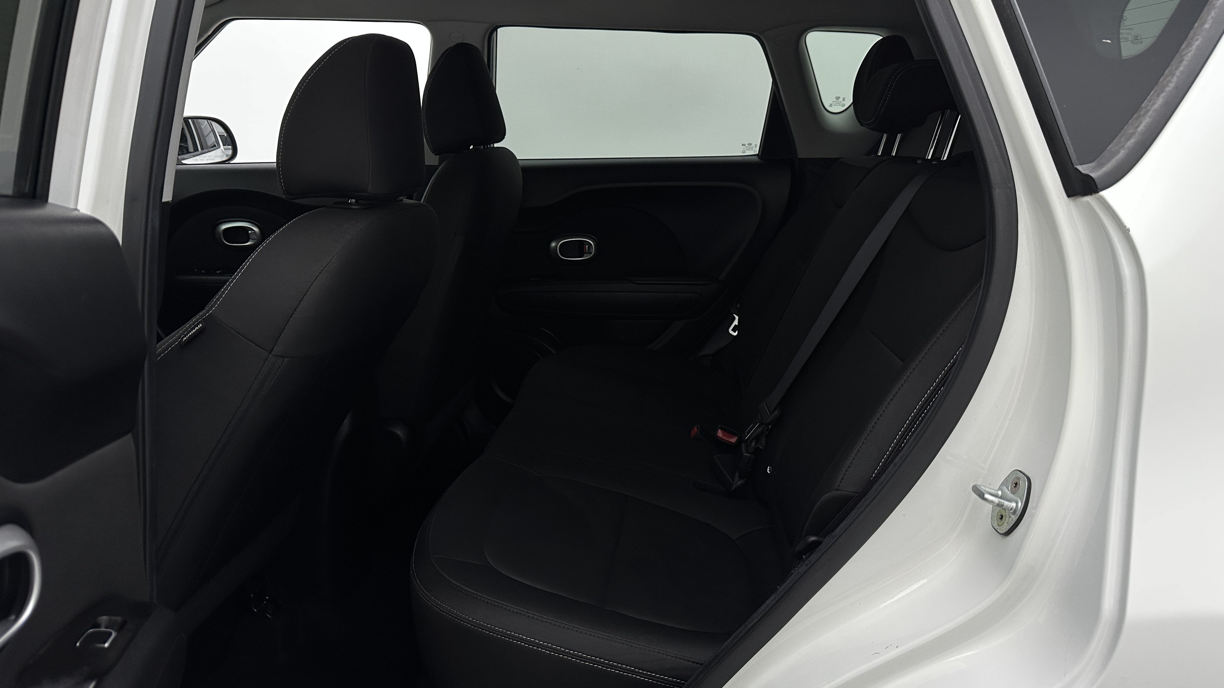 Used 2018 Kia Soul w/ Option Group 020 FWD image 23