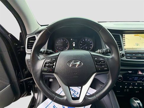 Used 2016 Hyundai Tucson Limited w/ Option Group 03 image 11