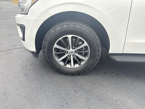 Used 2020 Ford Expedition XLT image 25