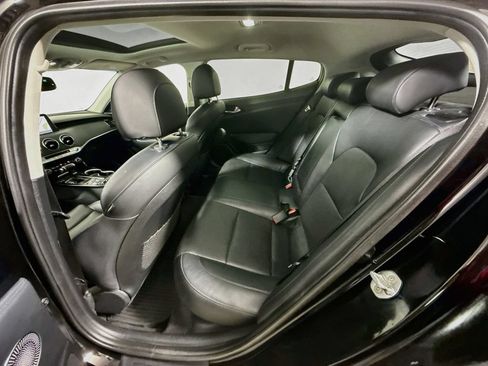 Used 2018 Kia Stinger Premium AWD/4WD image 25