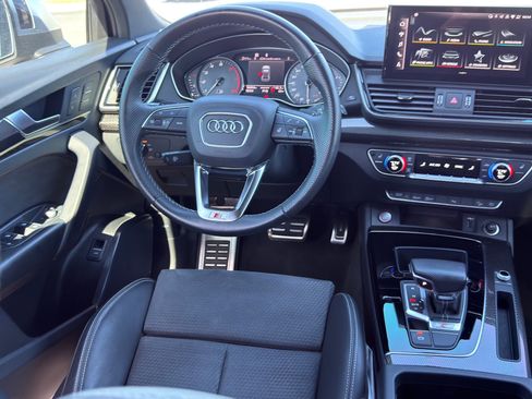 Used 2022 Audi SQ5 Premium image 23