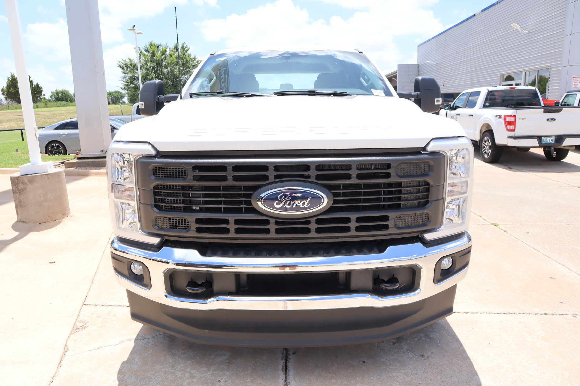 New 2026 Ford F250 XL w/ FX4 Off-Road Package AWD/4WD image 8