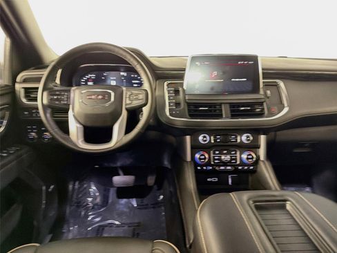 Certified 2022 GMC Yukon SLT w/ SLT Premium Package AWD/4WD image 25