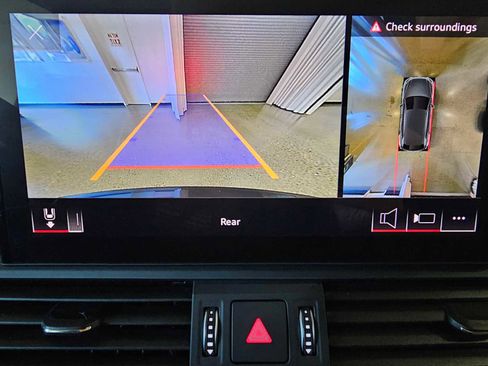 Used 2025 Audi Q5 e Premium Plus w/ Premium Plus Package image 25