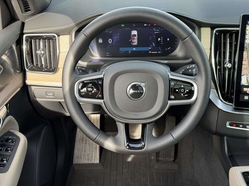 Certified 2026 Volvo XC90 B6 Plus w/ Protection Package Premier AWD/4WD image 15