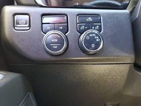 Used 2022 Chevrolet Silverado 1500 LT image 20