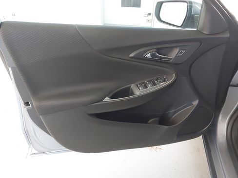 Used 2024 Chevrolet Malibu LS image 25