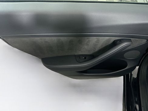 Used 2023 Tesla Model 3 Standard Range image 22