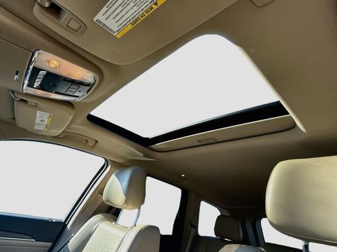 Used 2017 Jeep Grand Cherokee Limited RWD image 16