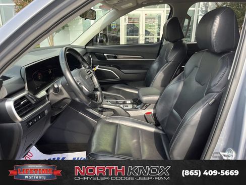 Used 2023 Kia Telluride S w/ S Sunroof Package AWD/4WD image 3