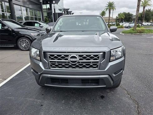 Used 2022 Nissan Frontier SV w/ Technology Package image 3