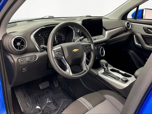 Used 2024 Chevrolet Blazer LT w/ Convenience Package FWD image 14