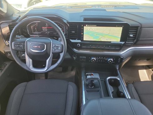 Used 2025 GMC Sierra 1500 Elevation w/ X31 Off-Road Package AWD/4WD image 8