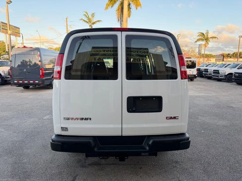 Used 2023 GMC Savana 2500 w/ Driver Convenience Package image 4