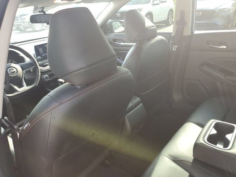 Used 2024 Nissan Altima 2.5 SR FWD image 14
