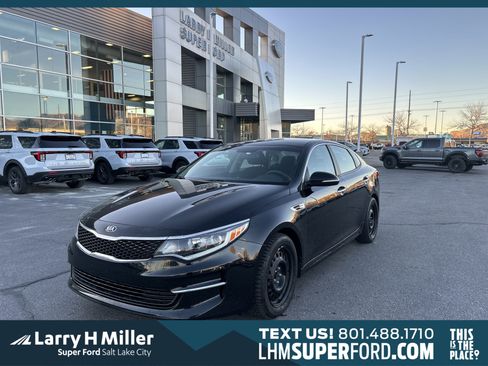 Used 2018 Kia Optima LX w/ 17" Alloy Wheels Package image 1