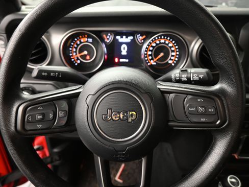 Used 2023 Jeep Wrangler Sport image 11