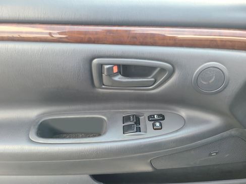 Used 2000 Toyota Solara SE FWD image 10