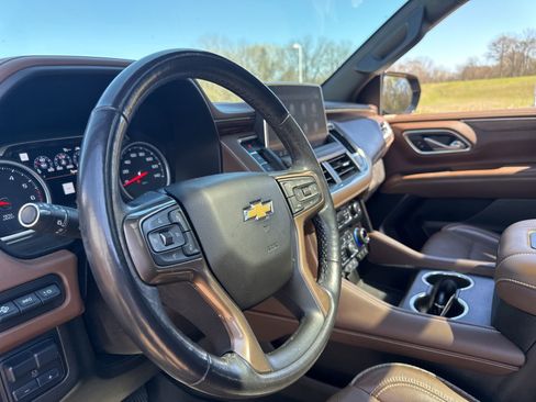 Used 2021 Chevrolet Tahoe High Country w/ Premium Package image 18