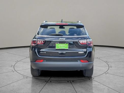 Certified 2022 Jeep Compass Latitude w/ Sun and Sound Group AWD/4WD image 11