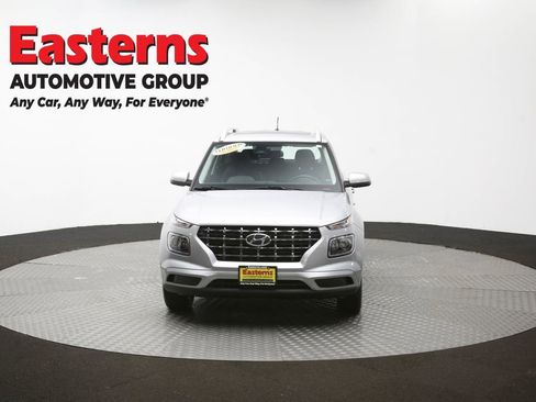 Used 2023 Hyundai Venue SEL image 54