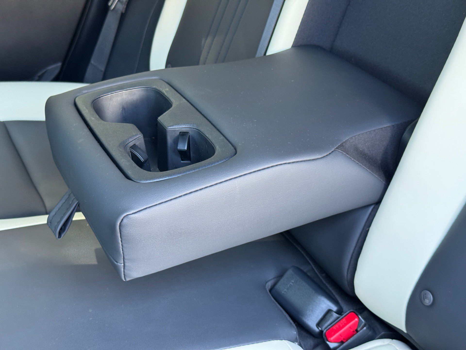 Used 2024 Lexus NX 250 FWD w/ Towing Package (2000 Lbs) image 53