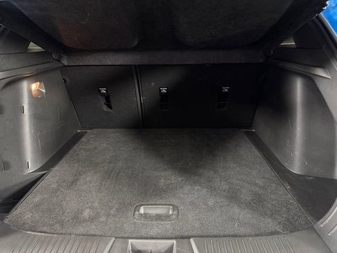 Used 2025 Chevrolet Trax RS image 32