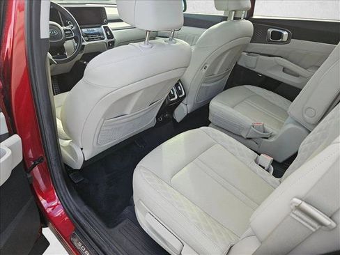 Used 2021 Kia Sorento SX image 10