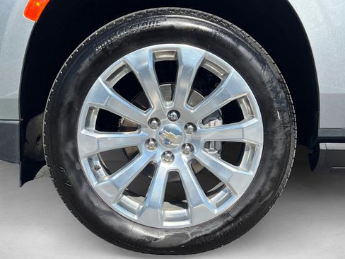 Used 2024 Chevrolet Tahoe Premier AWD/4WD image 9