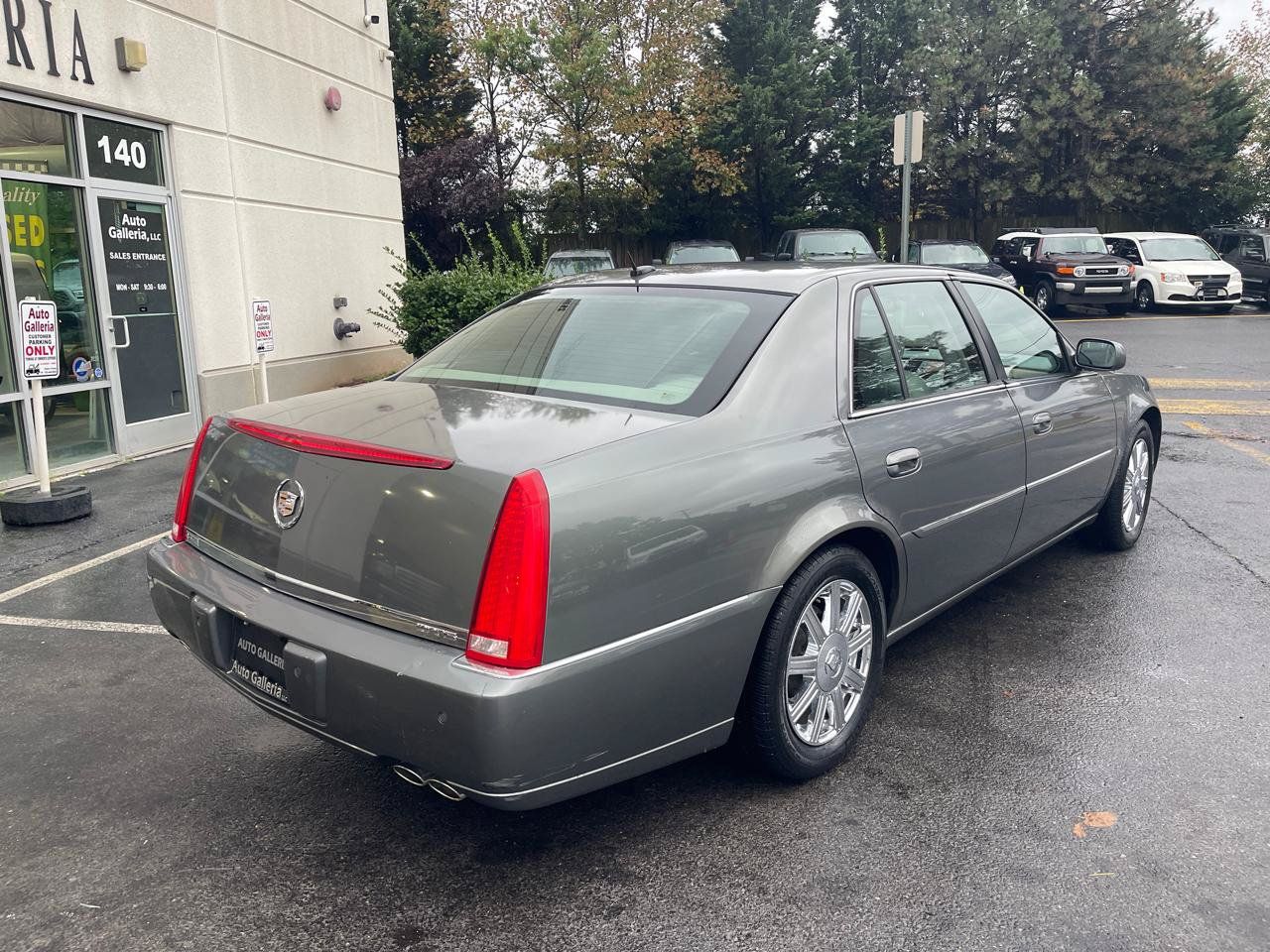 Used 2007 Cadillac DTS Luxury II FWD image 8