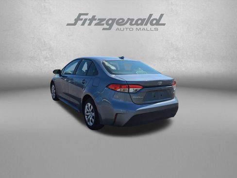 Used 2025 Toyota Corolla LE FWD image 6