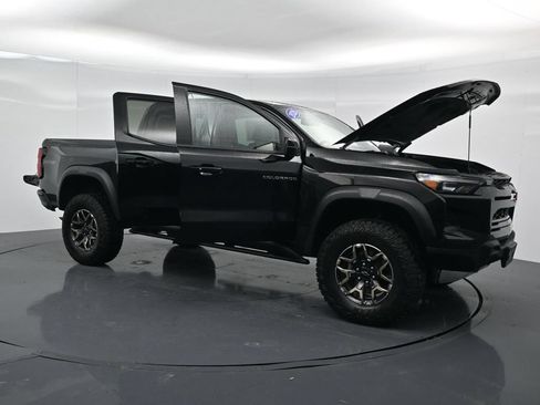 Used 2025 Chevrolet Colorado ZR2 AWD/4WD image 42