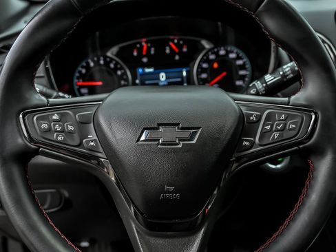 Used 2023 Chevrolet Equinox RS AWD/4WD image 21