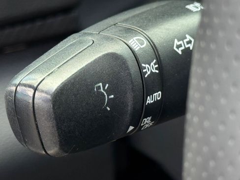 Used 2018 Hyundai Elantra Sport w/ Sport Premium Package 03 FWD image 13