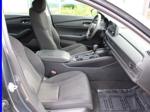 Used 2024 Honda Accord EX image 18