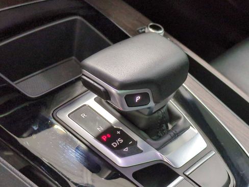 Used 2023 Audi Q5 2.0T Premium w/ Convenience Package image 26