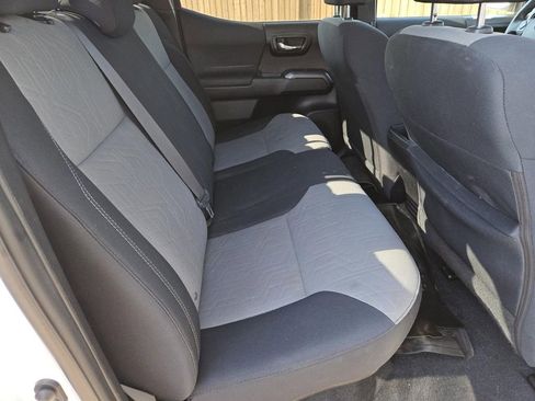 Used 2021 Toyota Tacoma TRD Off-Road image 33