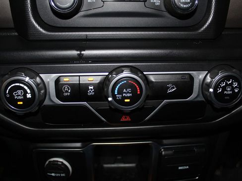 Used 2020 Jeep Wrangler Unlimited Sport AWD/4WD image 20