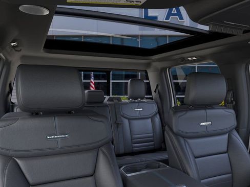 New 2025 Ford F250 Platinum image 22